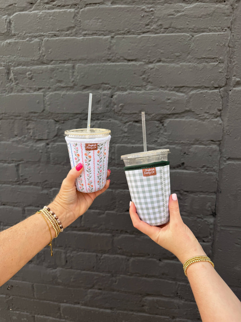 Iced Coffee Sleeve, Cute Reusable  Cup Holder Drink Sleeve, Coffee Lover Gift, Cold Drink Sleeve for Iced Coffee Cups