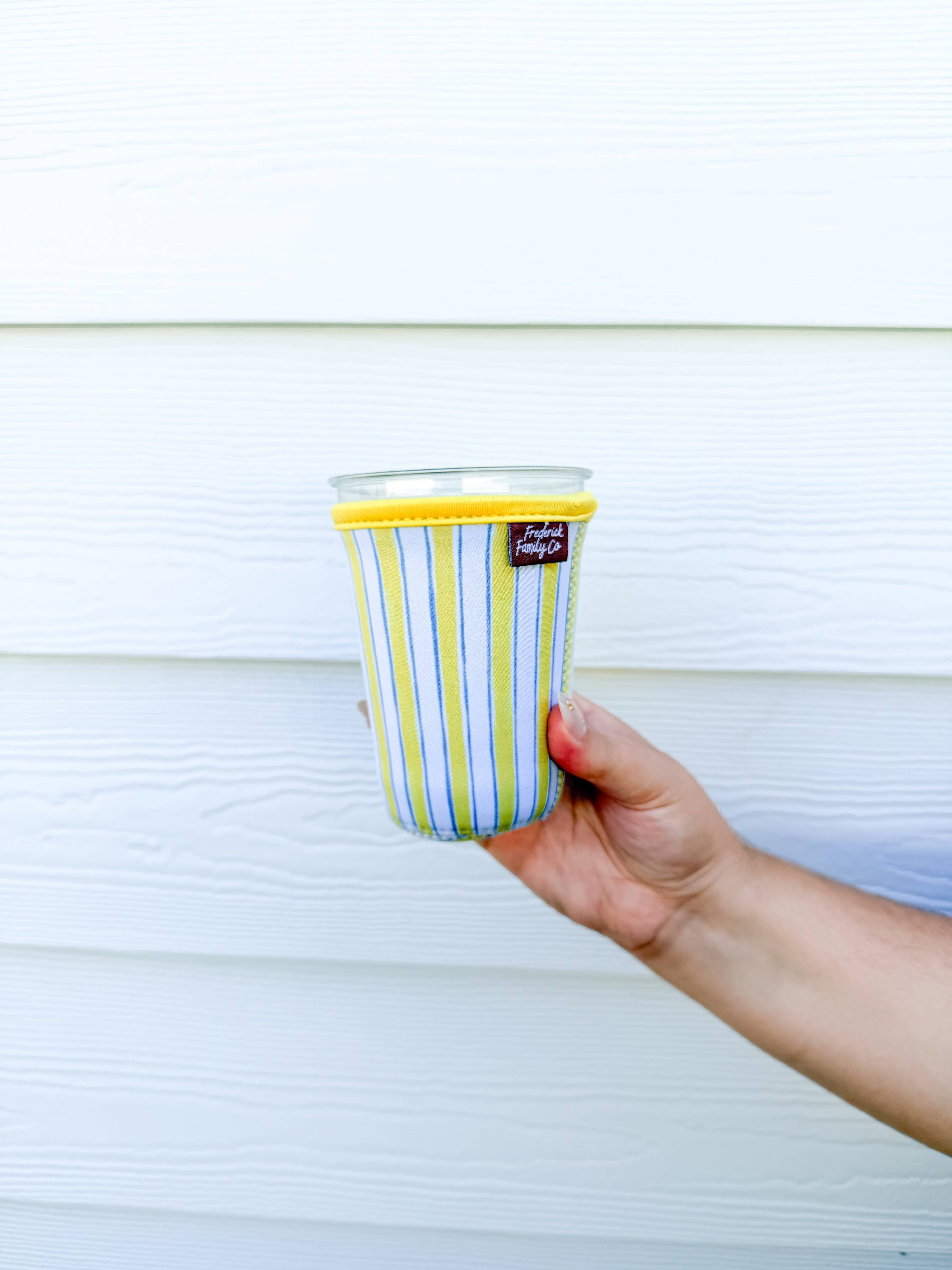 Iced Coffee Sleeve, Cute Reusable  Cup Holder Drink Sleeve, Coffee Lover Gift, Cold Drink Sleeve for Iced Coffee Cups