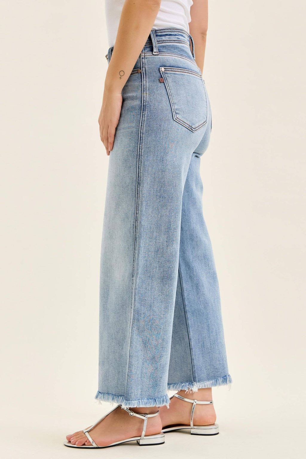 Judy Blue Mid Rise Light Wash Ankle Wide Leg Jeans with Hollywood Waistband & Fray Hem