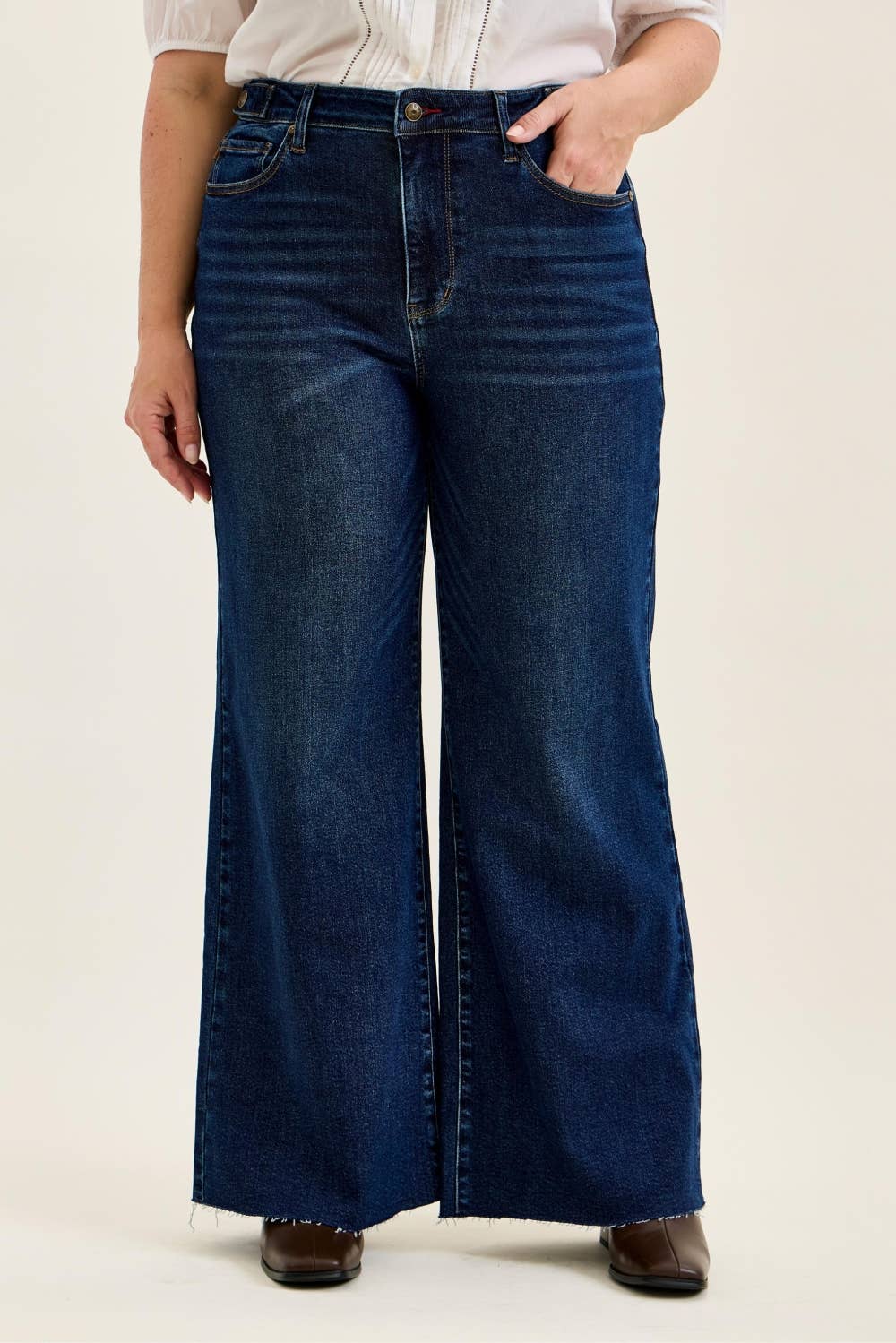 HW Retro Wide w/ Adjustable WB Tabs + Raw hem - PLUS