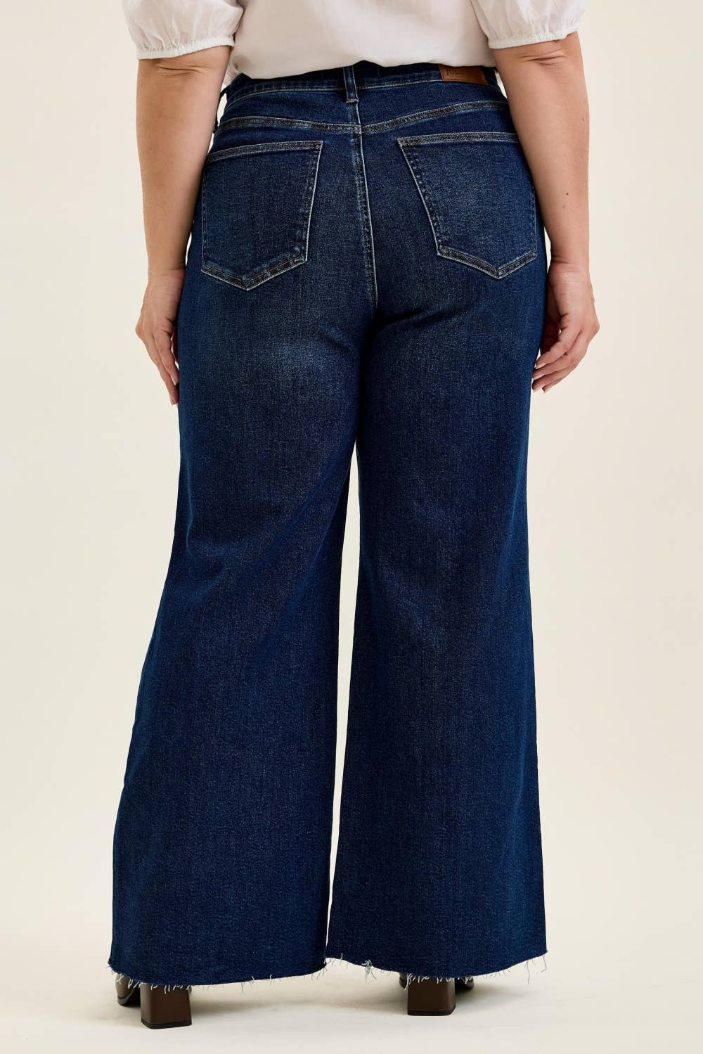 HW Retro Wide w/ Adjustable WB Tabs + Raw hem - PLUS