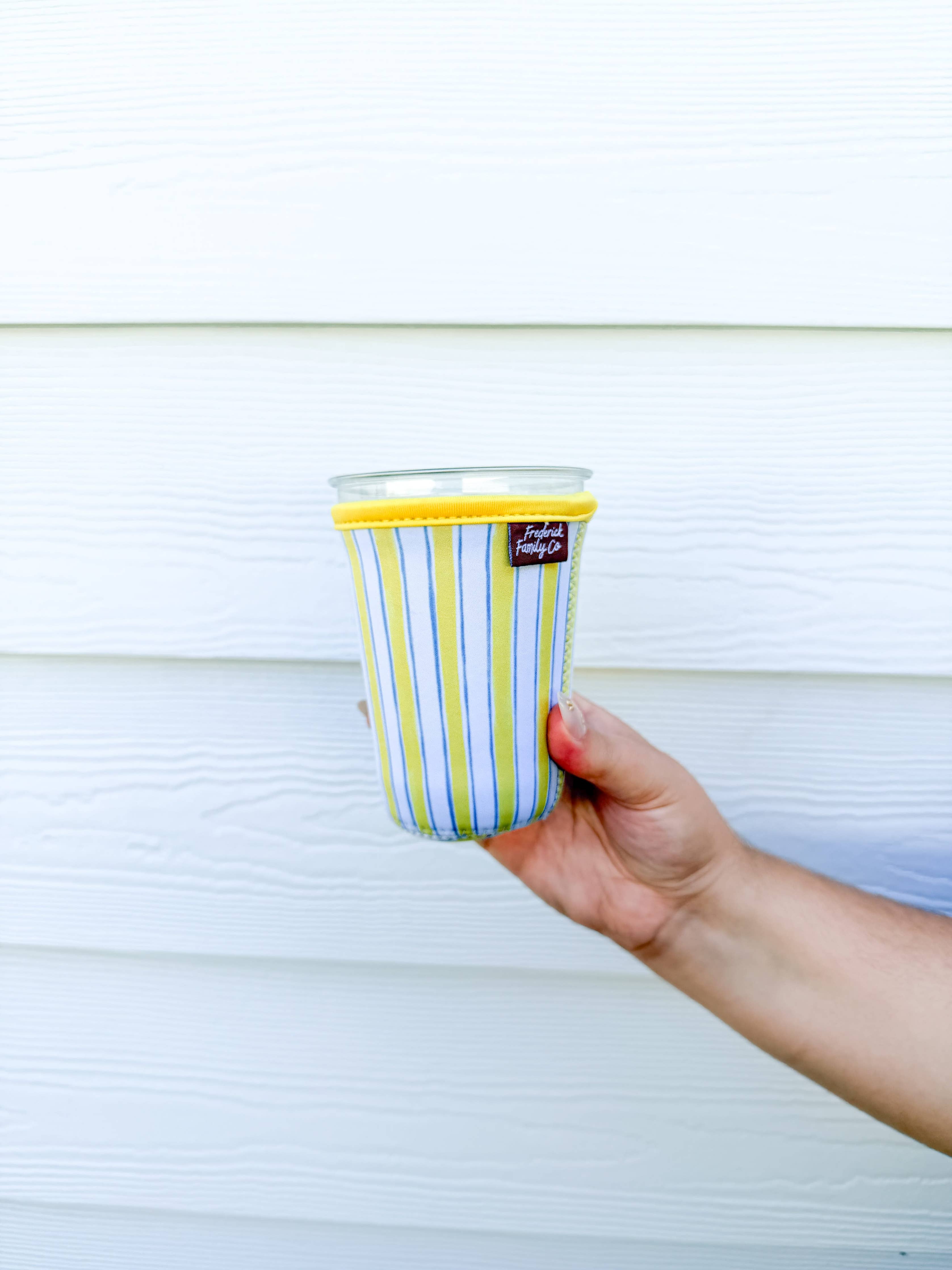 Iced Coffee Sleeve, Cute Reusable  Cup Holder Drink Sleeve, Coffee Lover Gift, Cold Drink Sleeve for Iced Coffee Cups