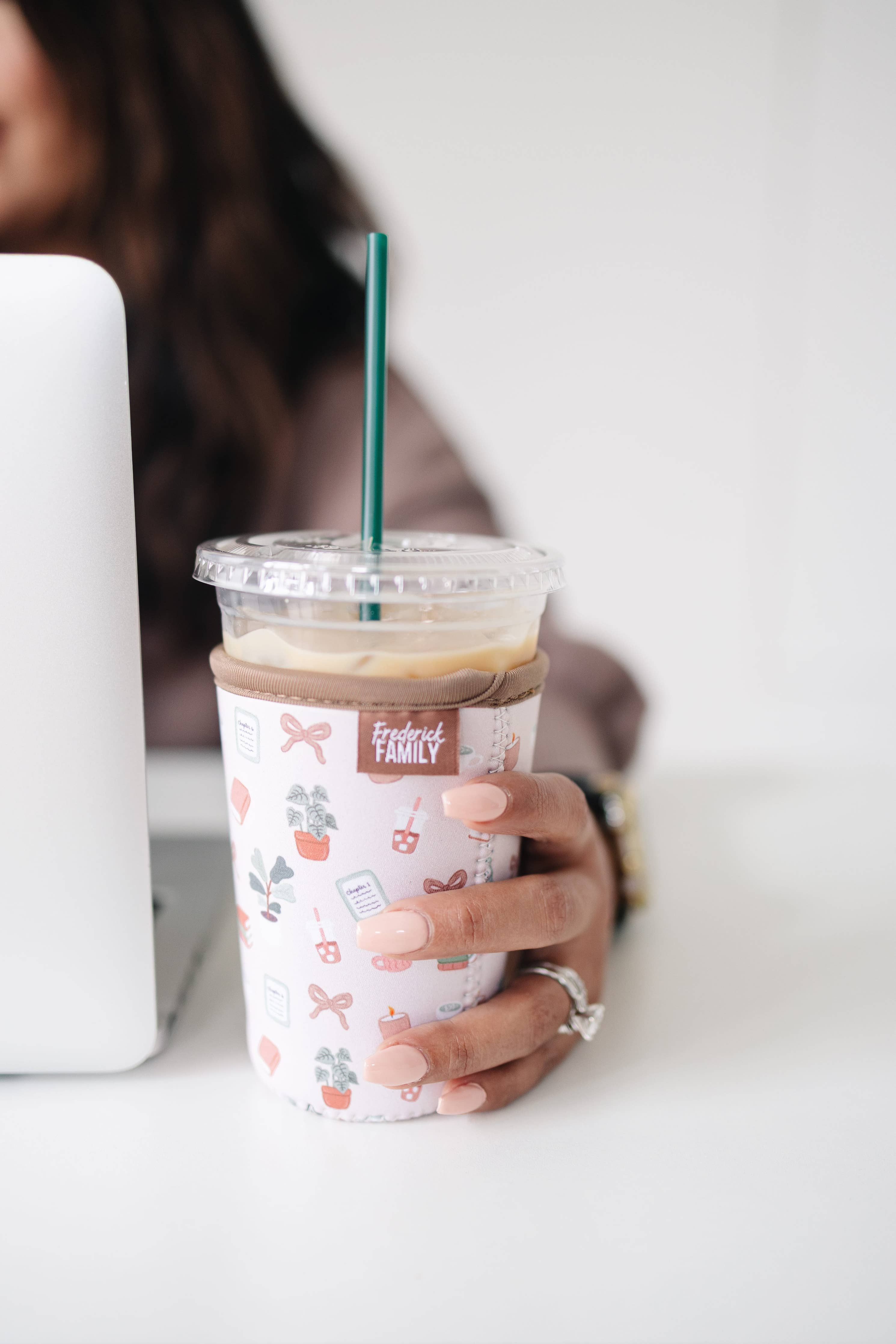 Iced Coffee Sleeve, Cute Reusable  Cup Holder Drink Sleeve, Coffee Lover Gift, Cold Drink Sleeve for Iced Coffee Cups