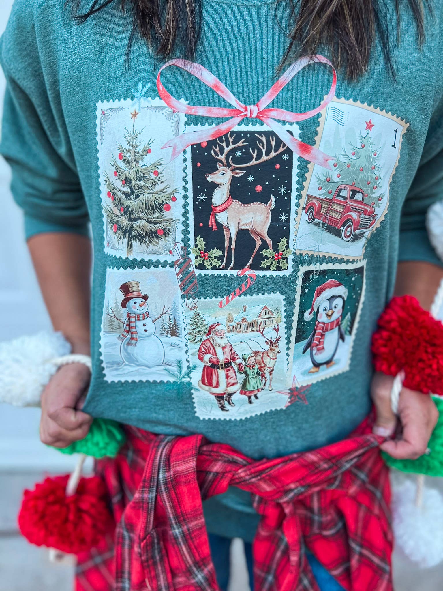 CHRISTMAS STAMPS SWEATSHIRT (H GREEN)