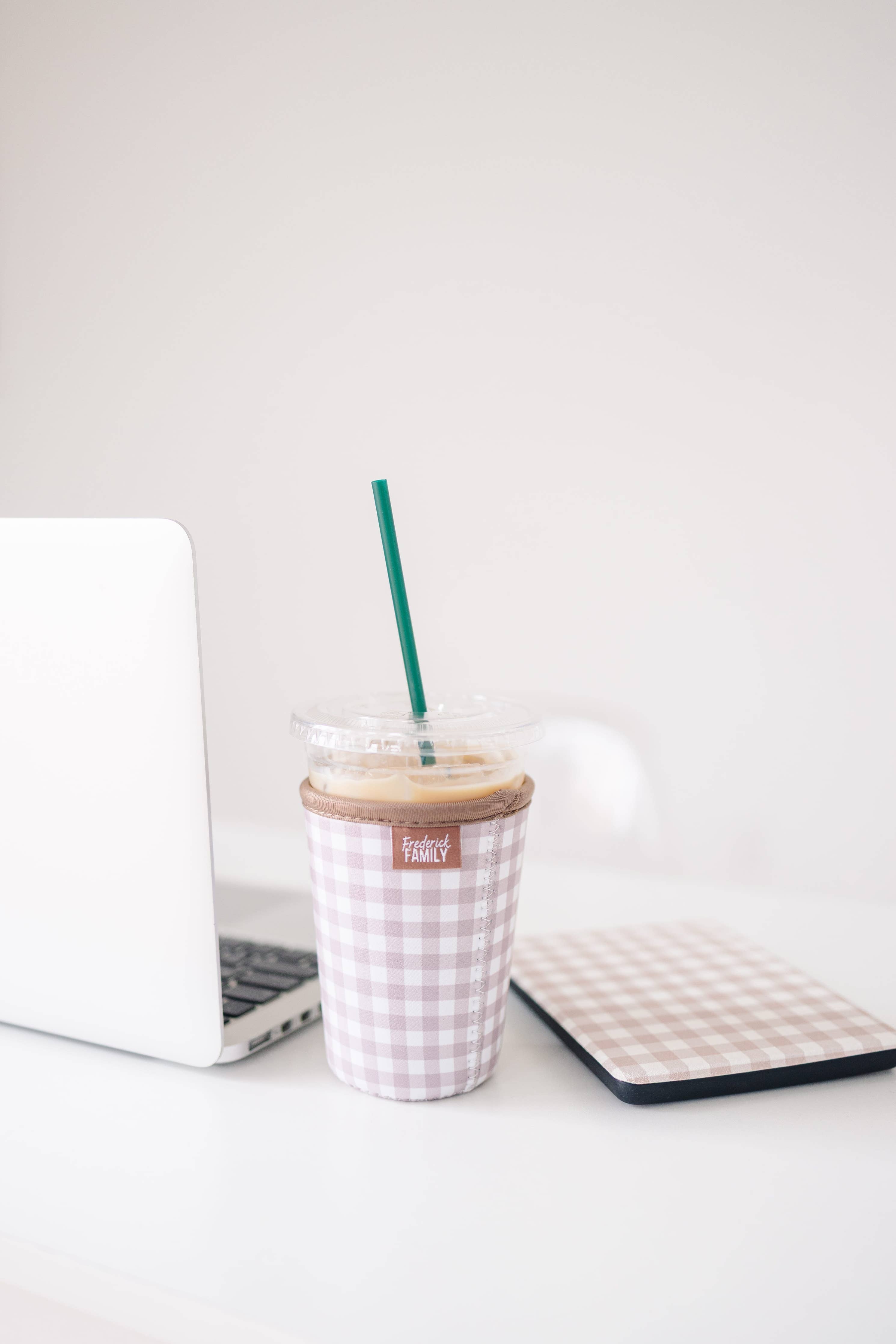 Iced Coffee Sleeve, Cute Reusable  Cup Holder Drink Sleeve, Coffee Lover Gift, Cold Drink Sleeve for Iced Coffee Cups