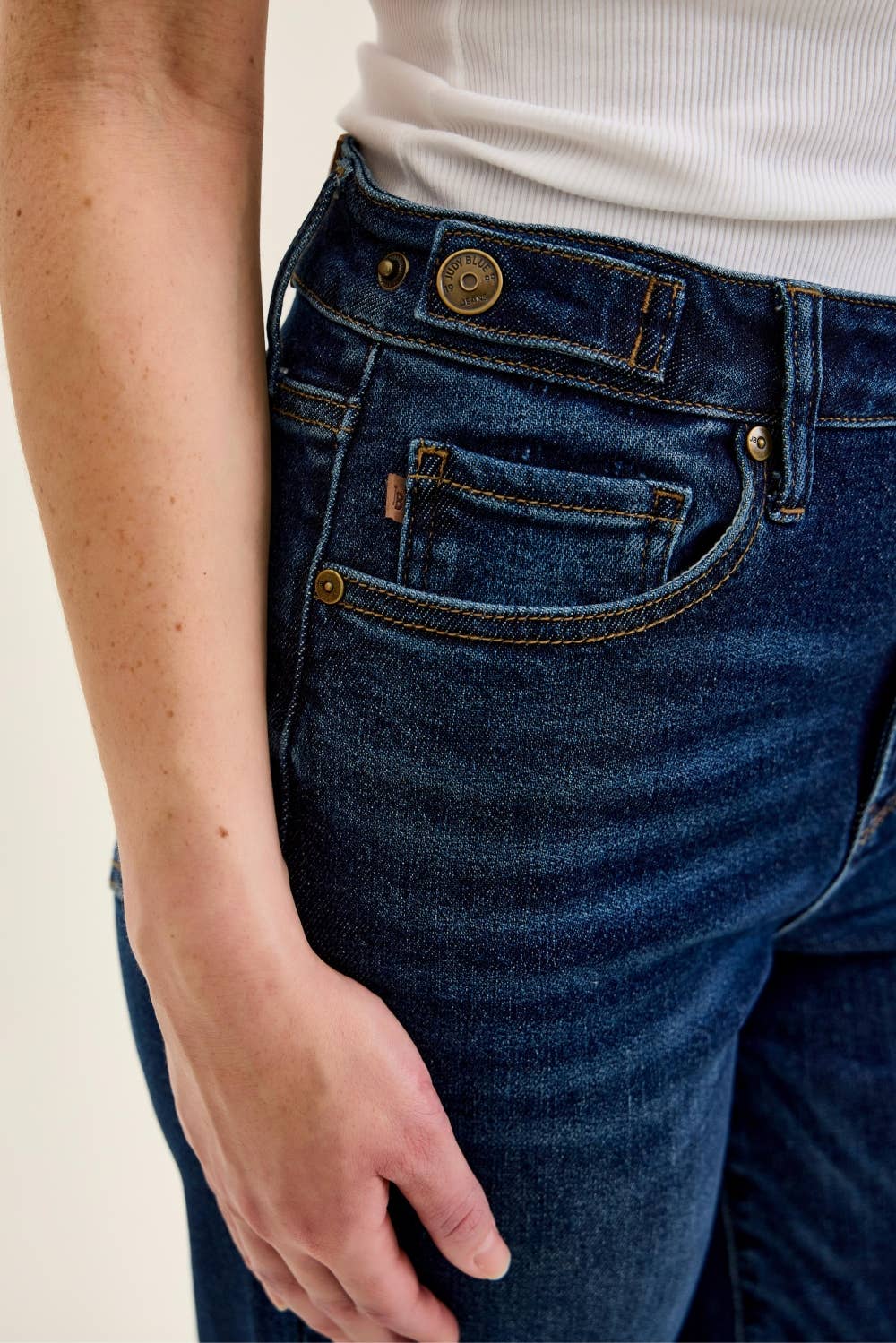 HW Petite Retro Wide w/ Adjustable WB Tabs + Raw hem