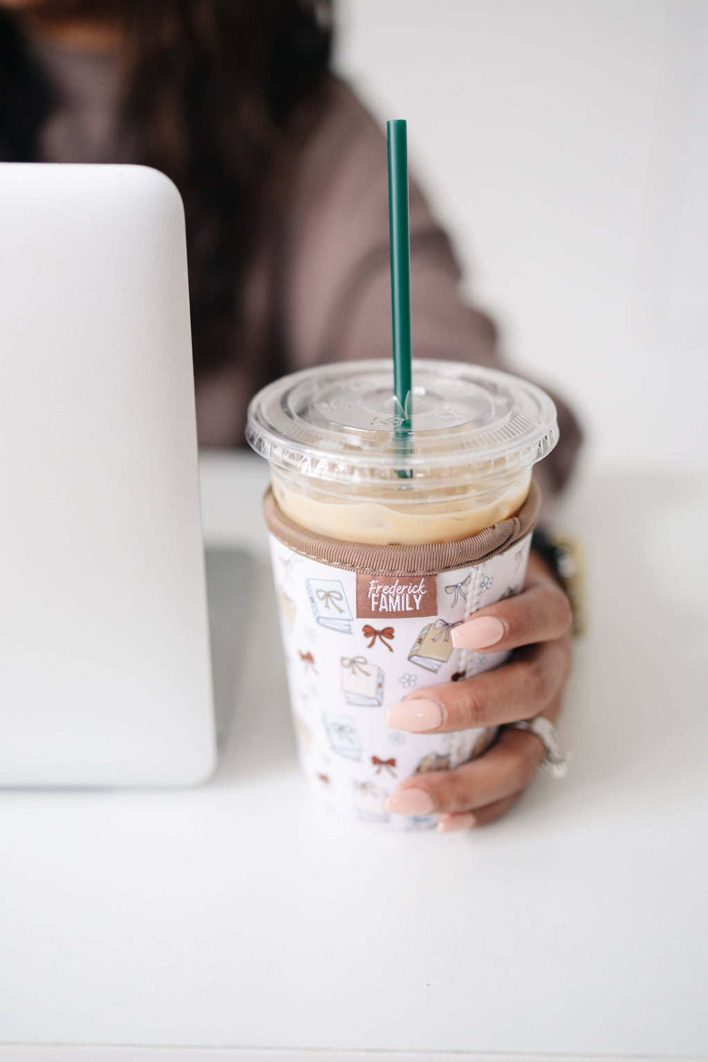 Iced Coffee Sleeve, Cute Reusable  Cup Holder Drink Sleeve, Coffee Lover Gift, Cold Drink Sleeve for Iced Coffee Cups