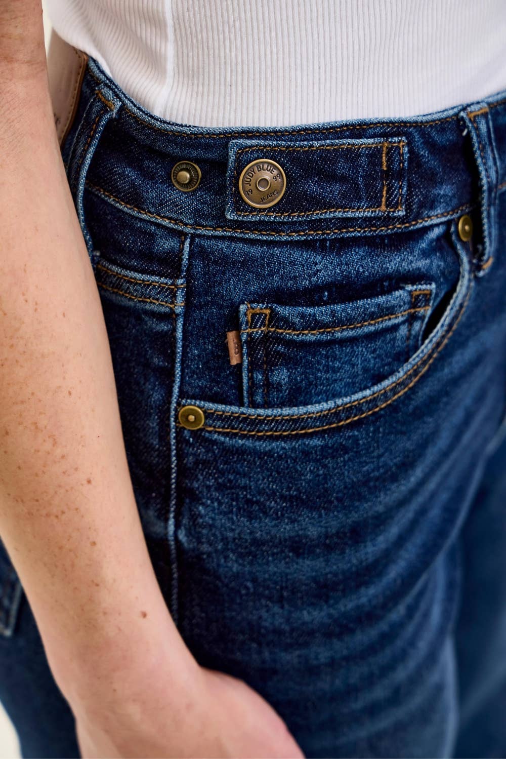 HW Petite Retro Wide w/ Adjustable WB Tabs + Raw hem