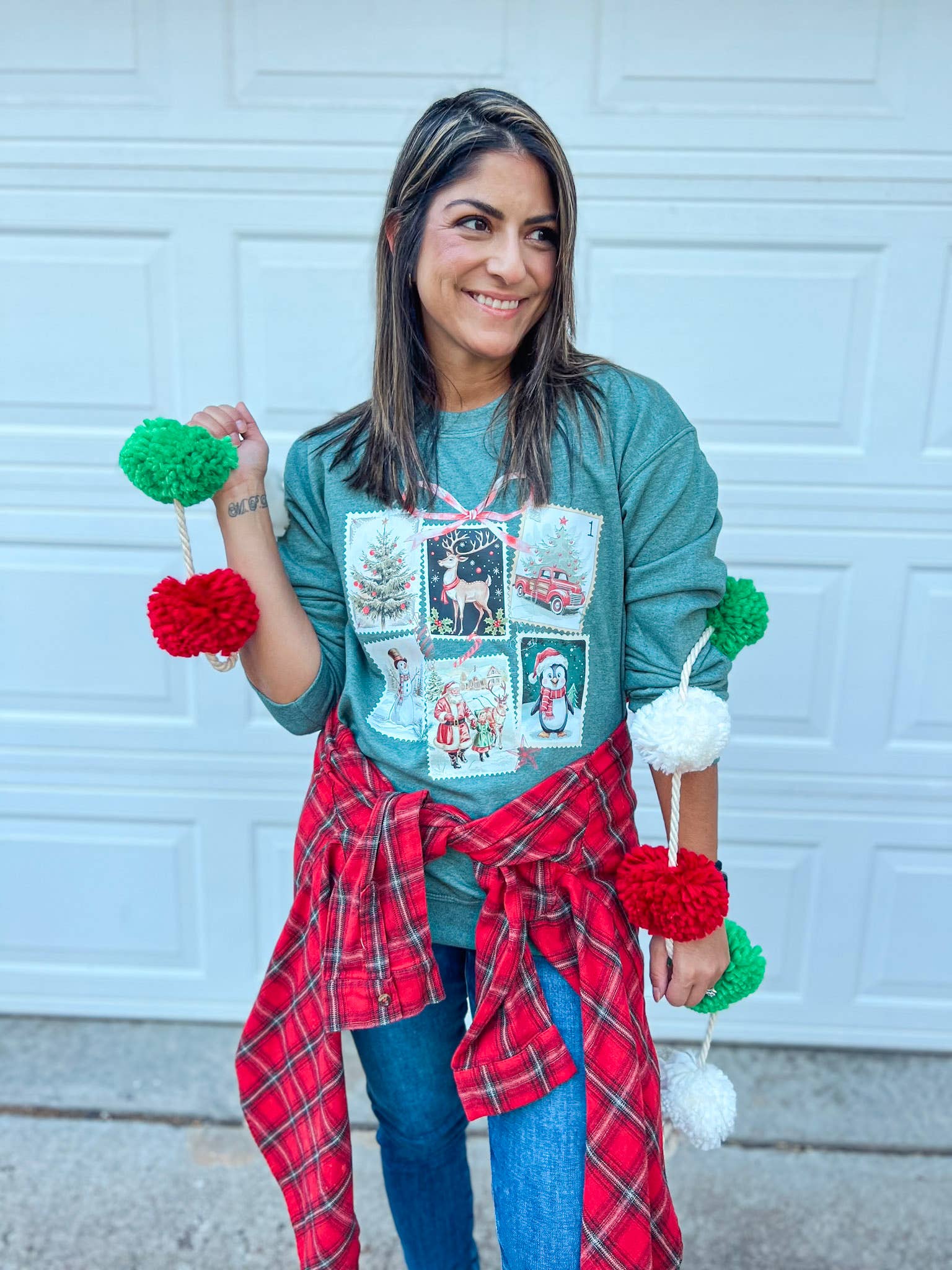 CHRISTMAS STAMPS SWEATSHIRT (H GREEN)